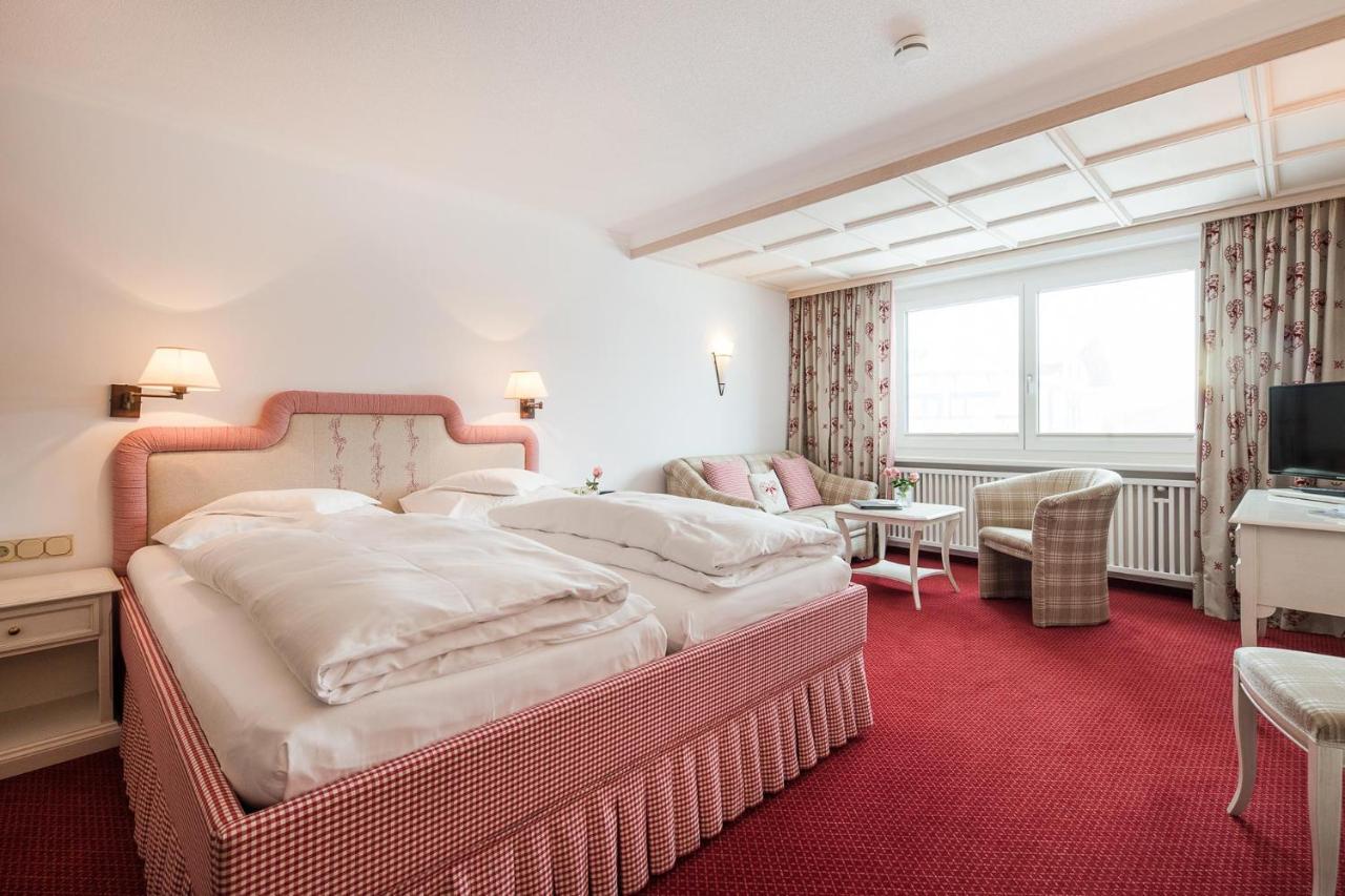 Bed&Breakfast Hotel Guggis Zürs Esterno foto